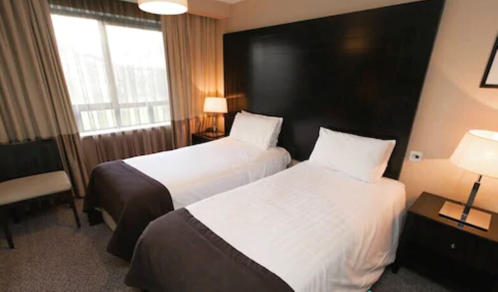 Shamrock Lodge Hotel Athlone Bagian luar foto