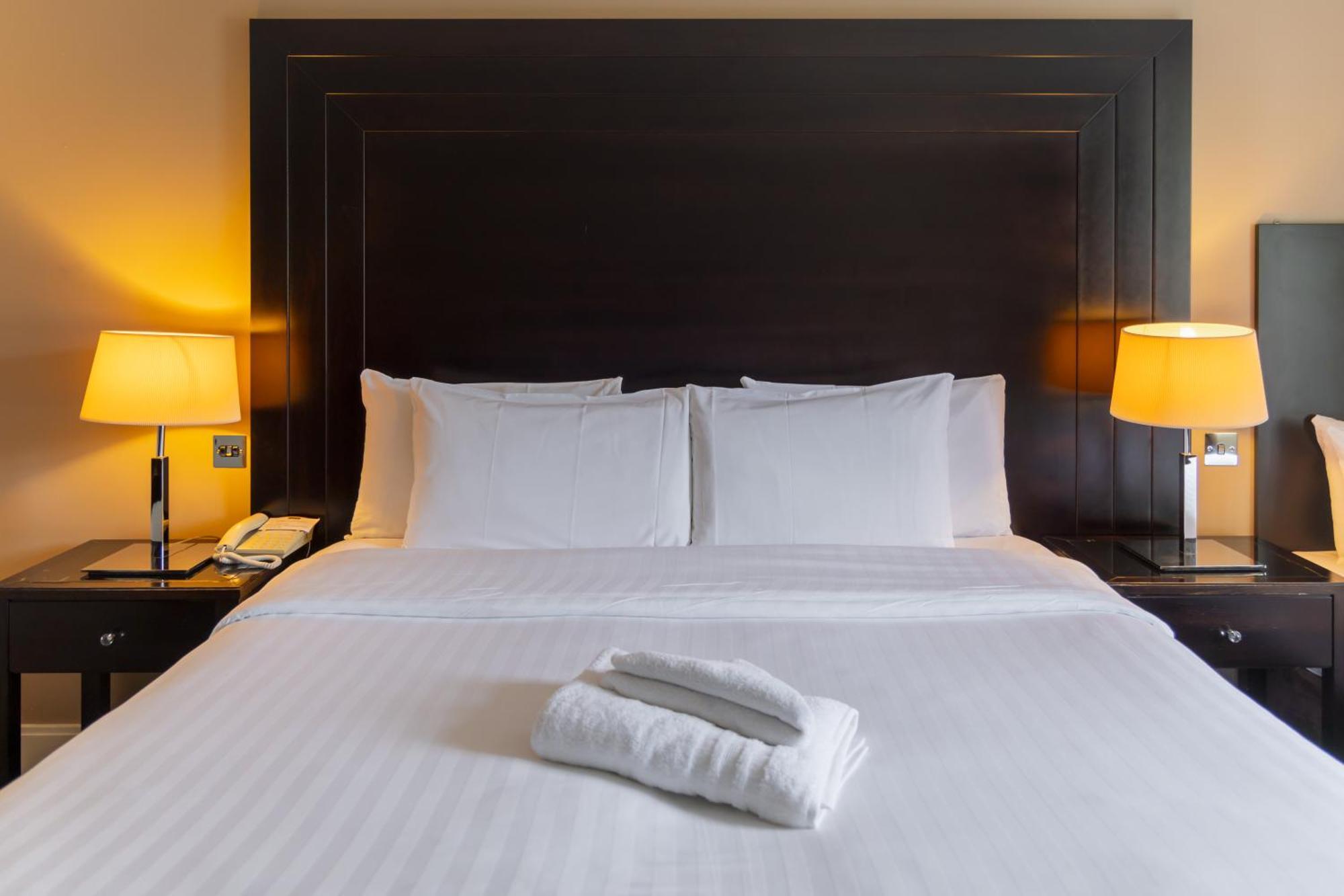 Shamrock Lodge Hotel Athlone Bagian luar foto