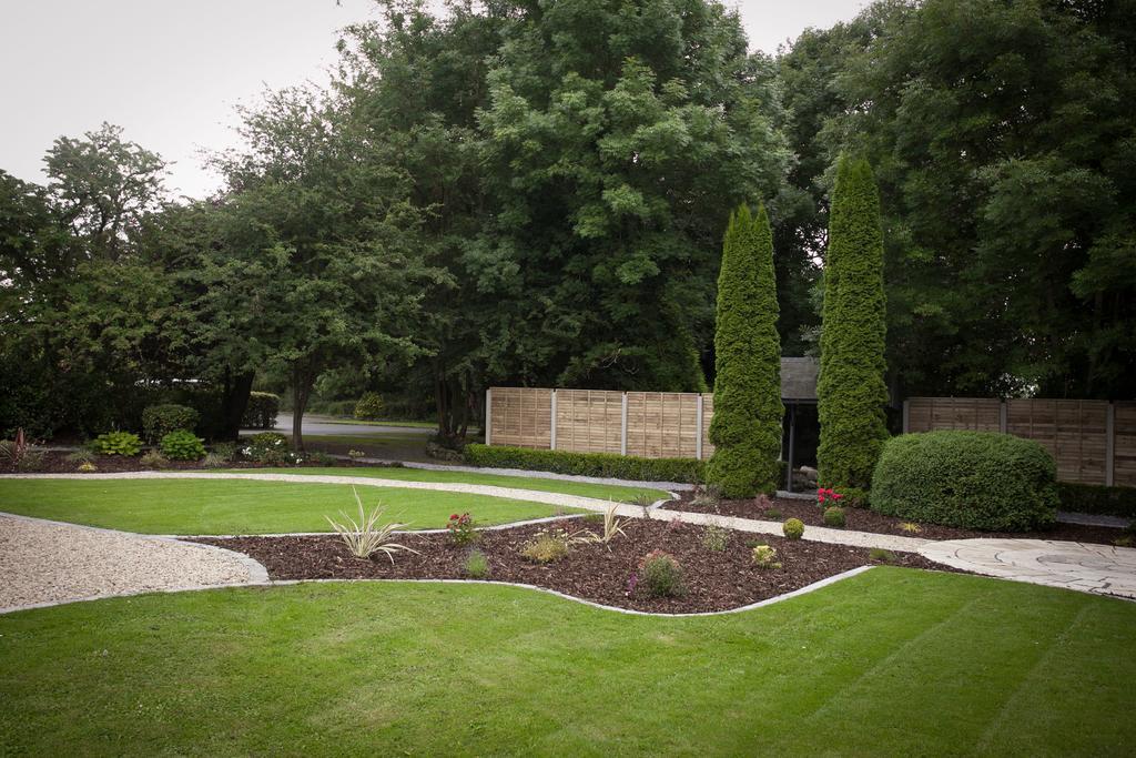 Shamrock Lodge Hotel Athlone Bagian luar foto